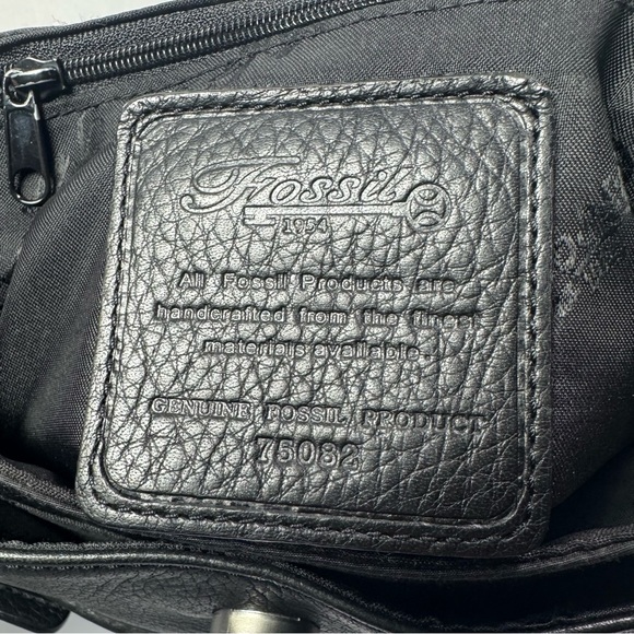 FOSSIL Black Pebbled Leather and Nylon Sling Crossbody Bag with Organizer Pocket - Picture 14 of 16